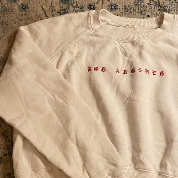 Brandy Melville cropped LA sweatshirt - Picture 5 of 5